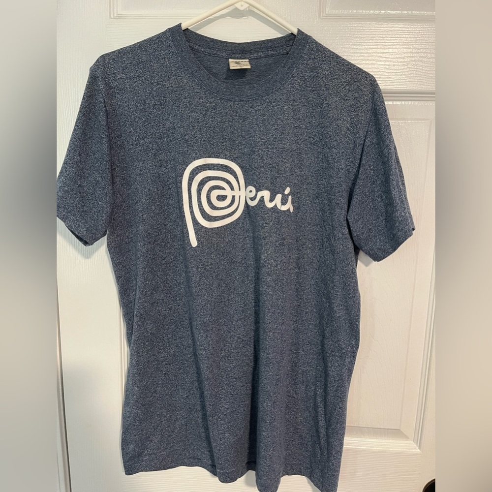 NEW - Men’s Nuevo Stylo Peru Shirt